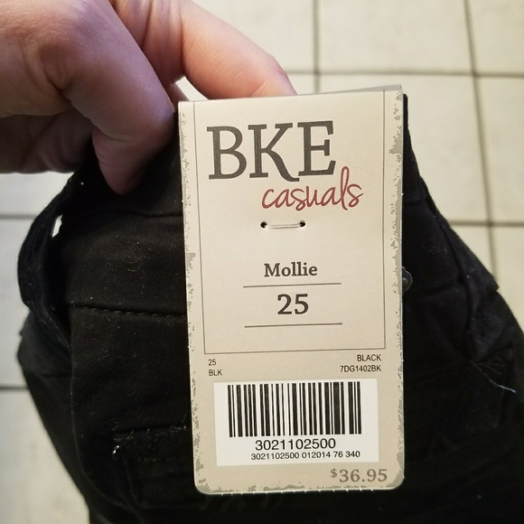 BKE casuals shorts - Picture 3 of 4